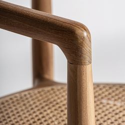 Καρέκλα τραπεζαρίας από τικ και ρατάν σε καφέ χρώμα, 57 x 53 x 77 εκ. | Tostily