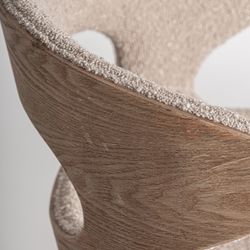 Silla de comedor de tejido de poliéster y madera de fresno en beige, 55 x 58 x 76 cm | Trebas