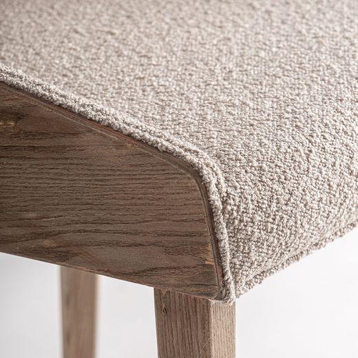 Silla de comedor de tejido de poliéster y madera de fresno en beige, 55 x 58 x 76 cm | Trebas