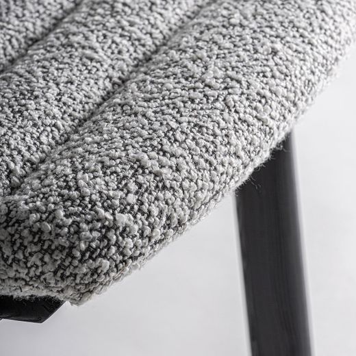 Silla de comedor de tejido de poliéster y madera de olmo en gris, 62 x 64 x 80 cm | Jacquard