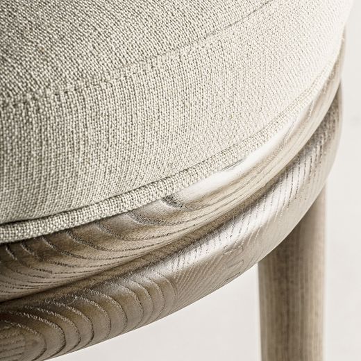 Silla de comedor de tejido de poliéster y madera de roble en blanco, 60 x 60 x 78 cm | Varaire