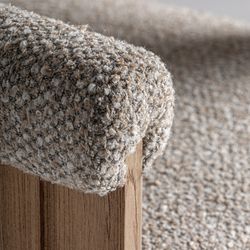 Silla de comedor de tejido de poliéster y madera de roble en gris, 66 x 63 x 73 cm | Ustka