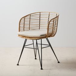Stoel van natuurlijke vezels en natuurlijke/zwarte stof, 52x66x77cm