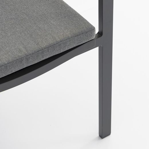 Garden dining set in anthracite aluminum | Yowah + Broome