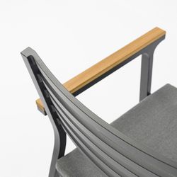 Garden dining set in anthracite aluminum | Yowah + Broome