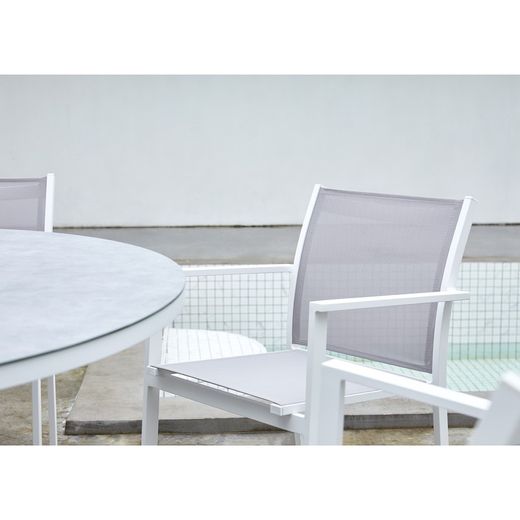 Aluminum and textilene garden chair in white and gray, 57 x 60 x 84 cm | Adin