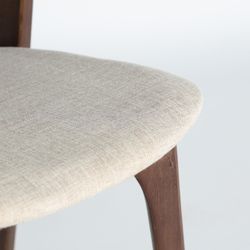 Elm wood and linen chair in brown and beige, 51 x 59 x 79 cm | Artix