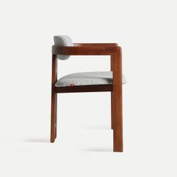 Silla de madera y tejido en marrón y gris, 57 x 56 x 75 cm | Hedel