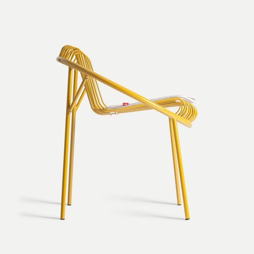 Silla de metal en amarillo, 67 x 62 x 74 cm | Brienz