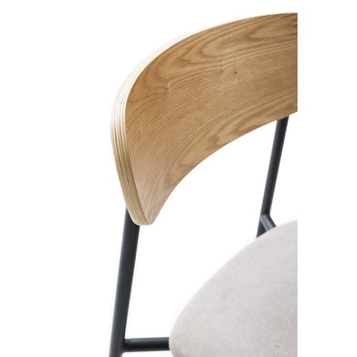 Taupe fabric chair, 46 x 51 x 77 cm | Adriana