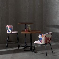 Velvet and steel chair in pink and multicolor, 58 x 52 x 77 cm
