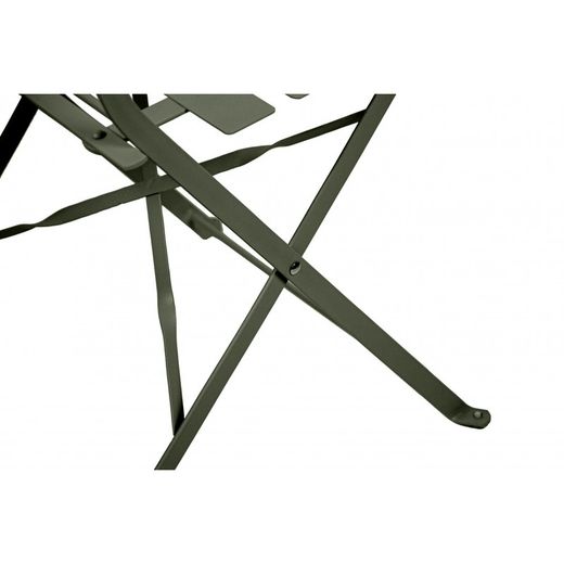 Terrasset 1 ronde tafel en 2 kakigroene stoelen