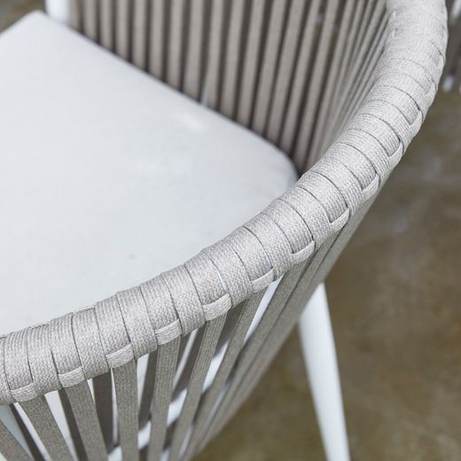 Aluminum and rope garden armchair in white and beige, 57 x 59 x 81 cm | Ukiak