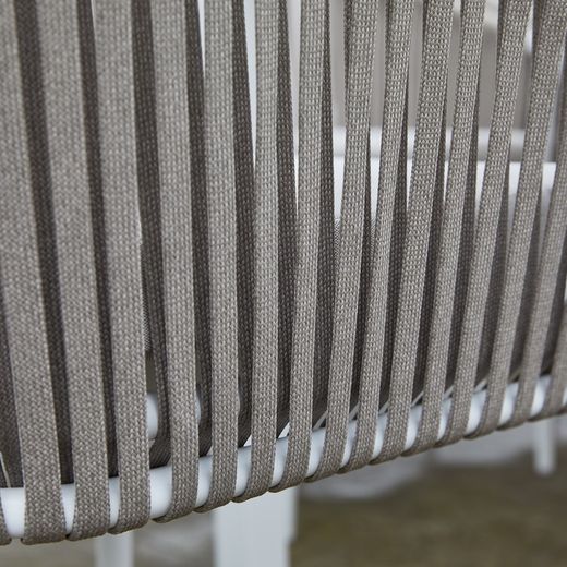 Aluminum and rope garden armchair in white and beige, 57 x 59 x 81 cm | Ukiak