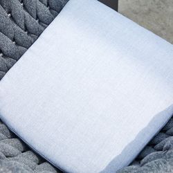 Aluminum and fabric garden armchair in anthracite and medium gray, 61 x 59 x 81 cm | Meridian