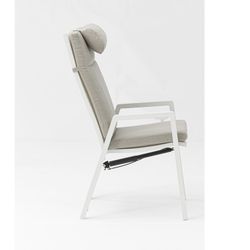 Garden dining set in white aluminum | Yowah + Albury