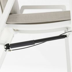 Garden dining set in white aluminum | Yowah + Albury