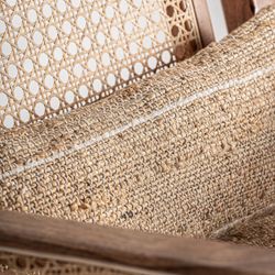 Sillón de madera de mango y tejido de algodón en marrón, 61 x 82 x 73 cm | Hickory
