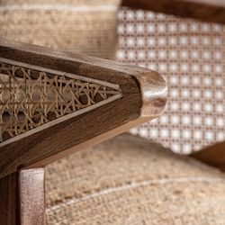 Sillón de madera de mango y tejido de algodón en marrón, 61 x 82 x 73 cm | Hickory
