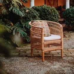 Fotel z rattanu i drewna w kolorze naturalnym, 77 x 70 x 85 cm | malawijski