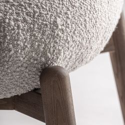 Lænestol i polyesterstof og elmetræ i beige, 98 x 93 x 84 cm | Jacquard