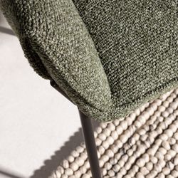 Fabric and metal armchair in green and black, 62 x 64 x 84 cm | Suma