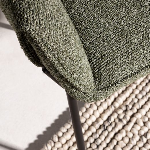 Fabric and metal armchair in green and black, 62 x 64 x 84 cm | Suma