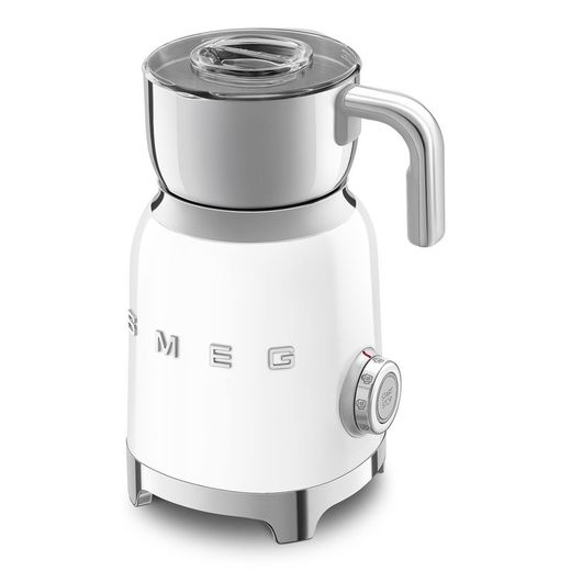 SMEG-vit mjölkskummare