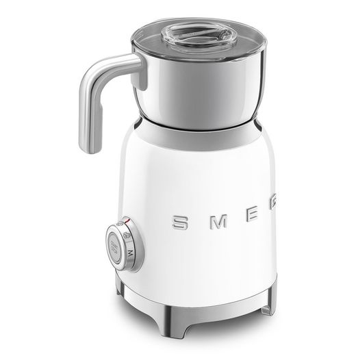 SMEG-vit mjölkskummare