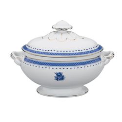 Porcelain tureen in white and blue, 33.2 x 21.6 x 23.5 cm | Cozinha Velha