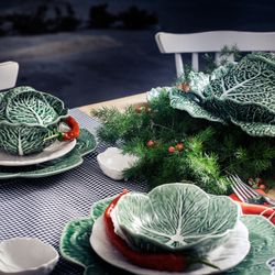 24-piece earthenware dinnerware set in green | Cabbage soup bowl
