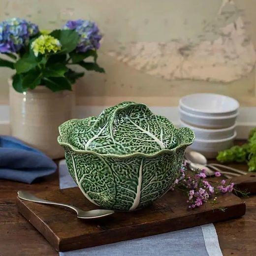 S earthenware soup tureen in green, 27.3 x 26.8 x 20.5 cm | Cabbage