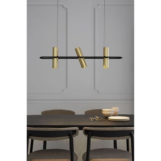 Hög pall i metall och grå/svart tyg, 44 x 46 x 94 cm