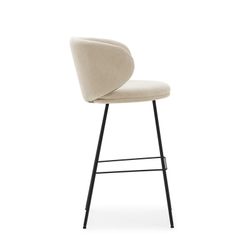 Hög pall i beige och svart tyg, 54 x 51 x 88 cm | Rusa