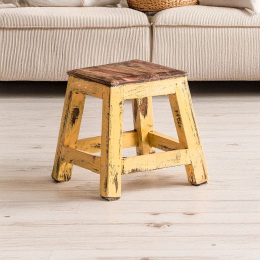 Tabouret bas en bois d'acajou couleur moutarde, 30 x 30 x 29 cm | Buzet