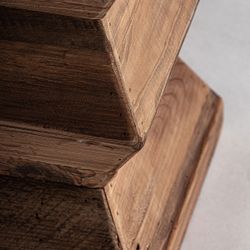 Taburete de madera de pino reciclado en marrón, 31 x 31 x 42 cm | Breive