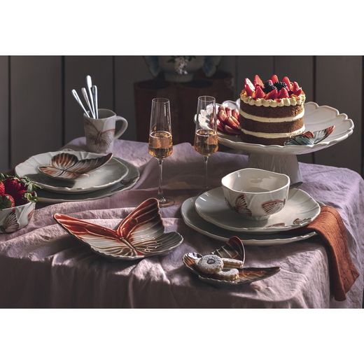 Πήλινη κούπα σε μπεζ και πολύχρωμη, 12,6 x 9,5 x 10 cm | Συννεφιασμένες πεταλούδες