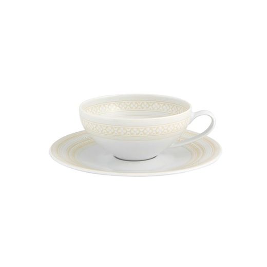 Porcelain teacup with saucer in ivory, Ø 16.5 x 5.1 cm | ivory