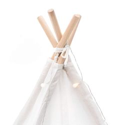 Tipi infantil montessori de madera de paulownia y tela en blanco, 120 x 120 x 150 cm | Koda