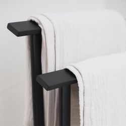 Double L-shaped Black Metal Towel Rack, 45x22.5x83cm