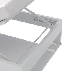 Solstol i aluminium och vitt tyg, 80 x 190 x 38 cm | Nyland