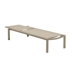 Solstol i aluminium och textil i taupe, 75 x 200 x 34 cm | bangor