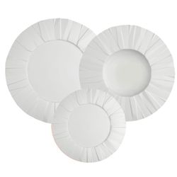 18-piece porcelain tableware in White | Matrix