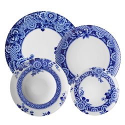 24-piece blue and white porcelain dinnerware set | Blue Ming