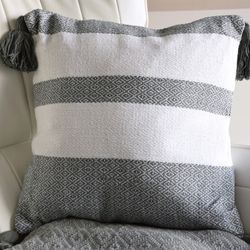 VP INTERIORISM-Cuscino in cotone beige e verde, 45x45 cm