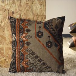 Cojín de algodón y lana en multicolor, 50 x 10 x 50 cm | Petra I